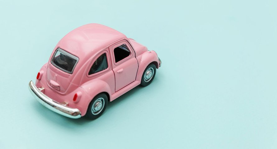 bevallen achterbank auto