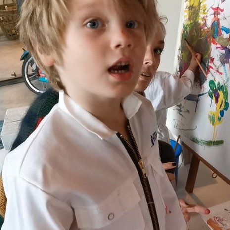 kinderen verfkwast