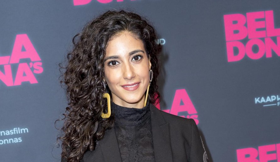 Actress Toprak Yalçiner shares great news: ‘Hello baby’