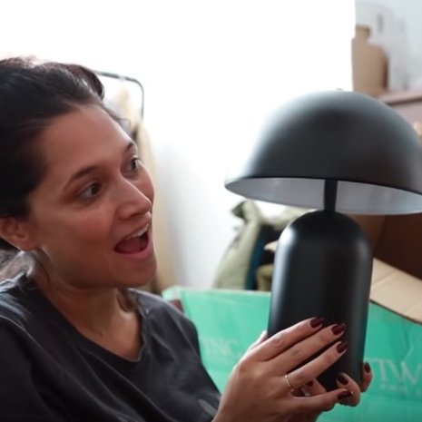 video de huismuts richt nieuwe woning in