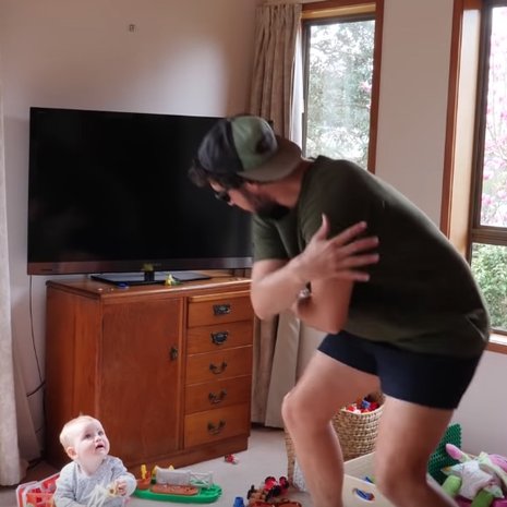 video_vader_doet_verschillende_opvoedstijlen_hilarisch_na
